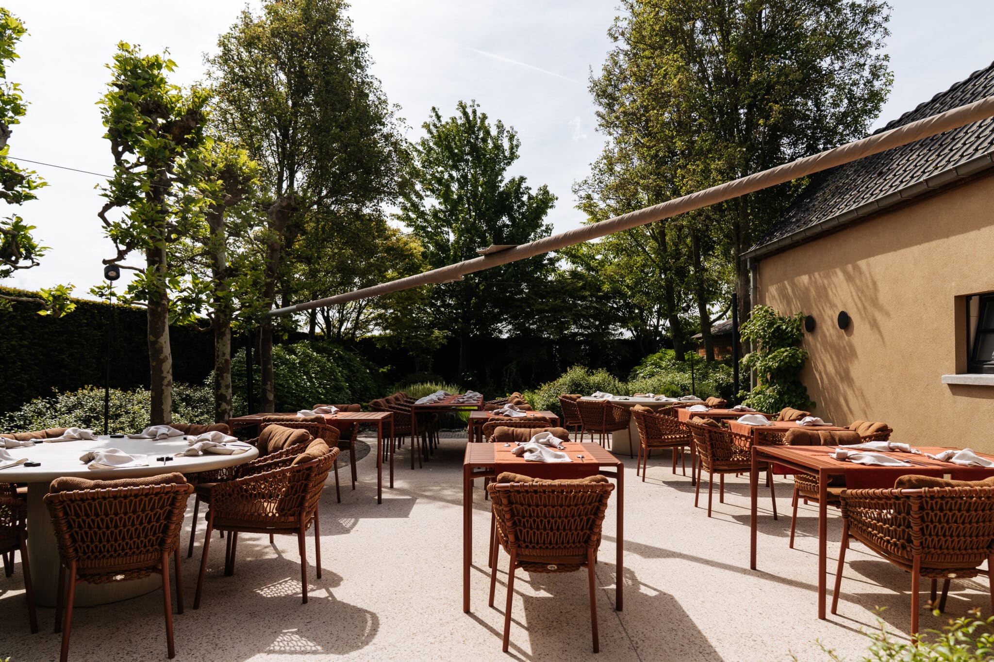 terras bij restaurant melt in lochristi